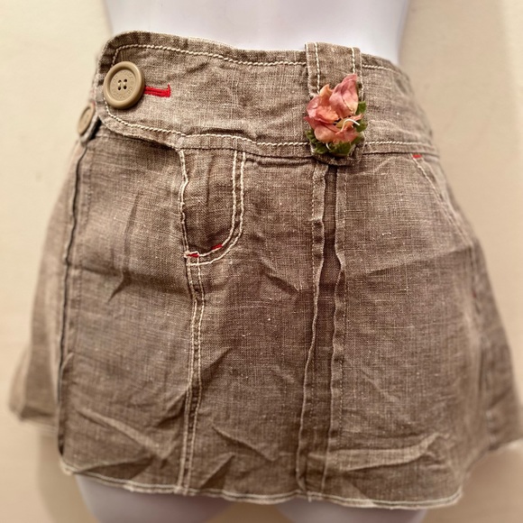 Dollhouse Y2K Tan Linen Mini Skirt W/ Pockets - Picture 7 of 7